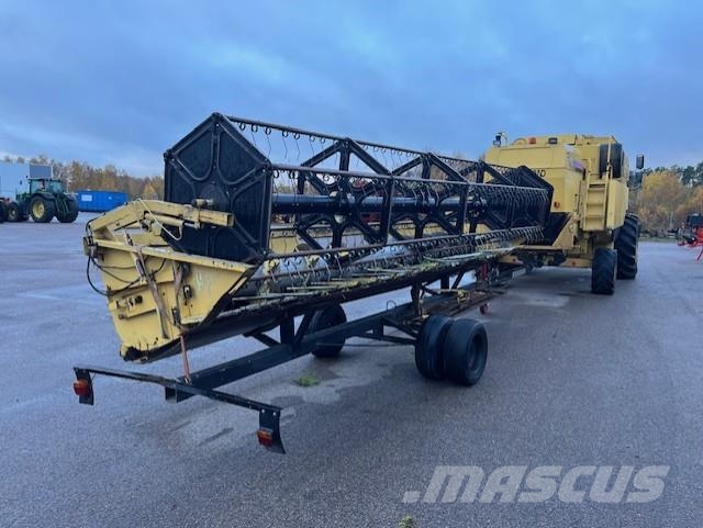 New Holland TX64 Mähdrescher