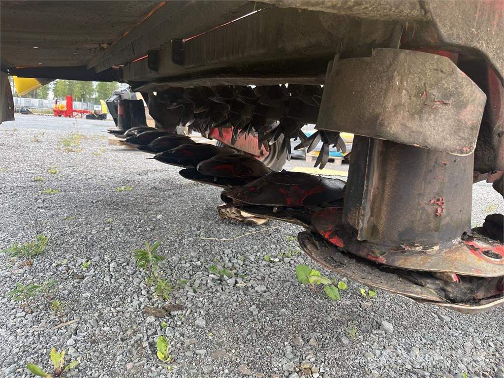 Pöttinger NOVACAT 3507T Slåmaskiner