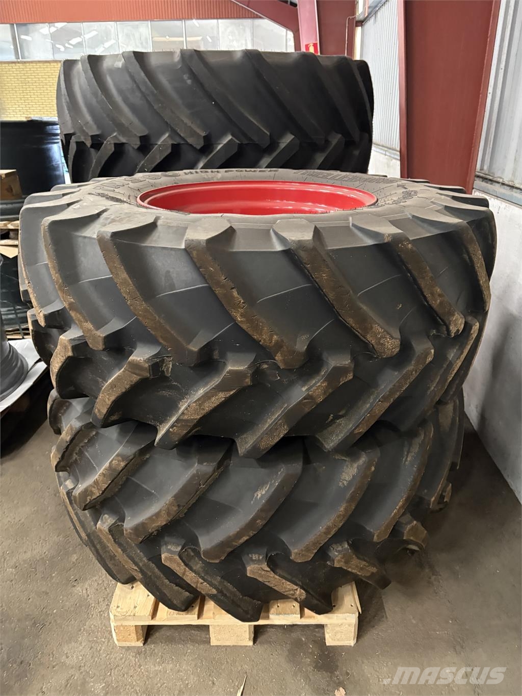 Trelleborg 710/70R42 + 600/70R30 Riepas, riteņi un diski
