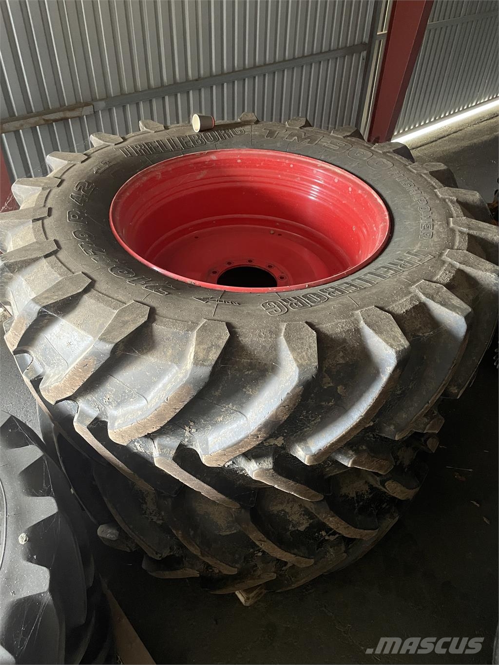 Trelleborg 710/70R42 + 600/70R30 Riepas, riteņi un diski