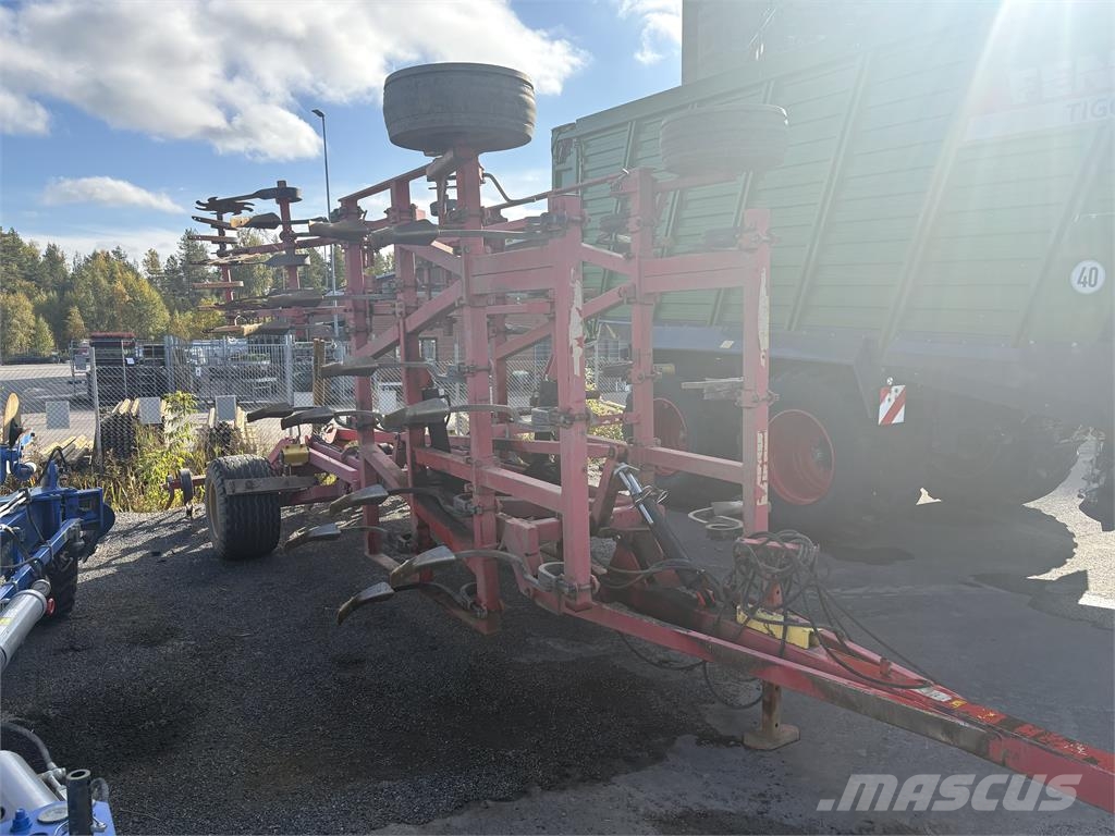 Väderstad CULTUS Harrows