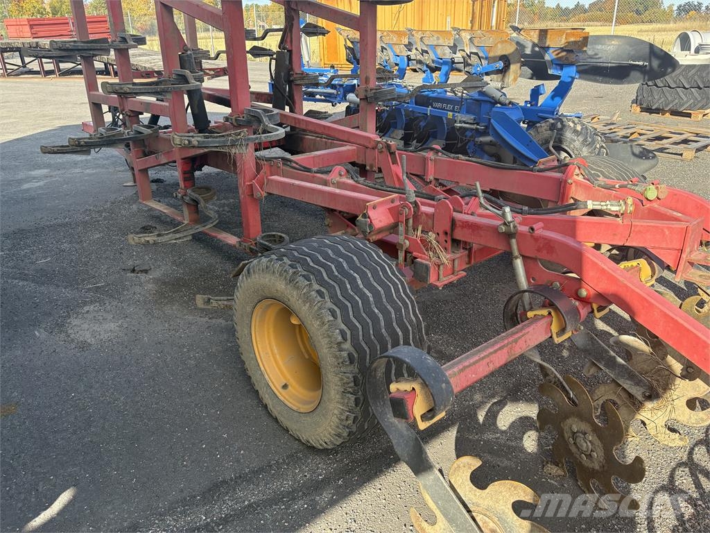 Väderstad CULTUS Harrows