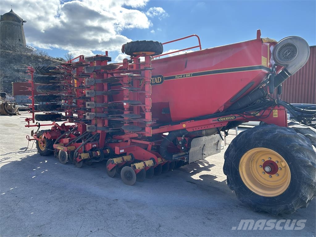 Väderstad RDA 600 C OFFSET Mechanické sejačky