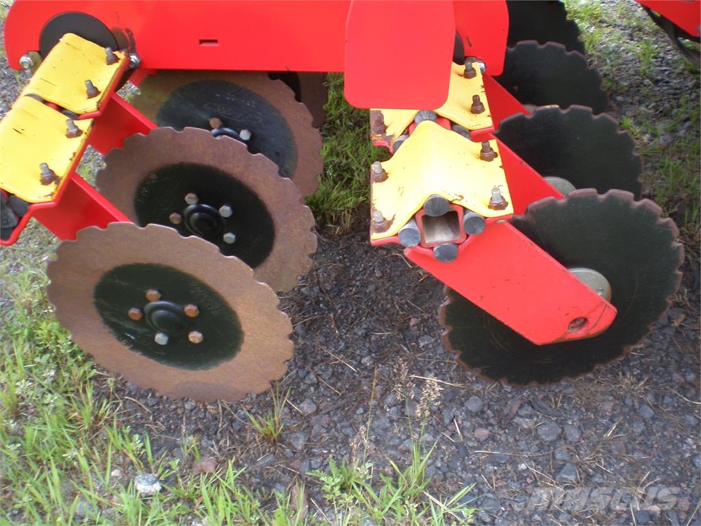 Väderstad SÅMASKIN VÄDERST RAPID RDA600C Kylvökoneet