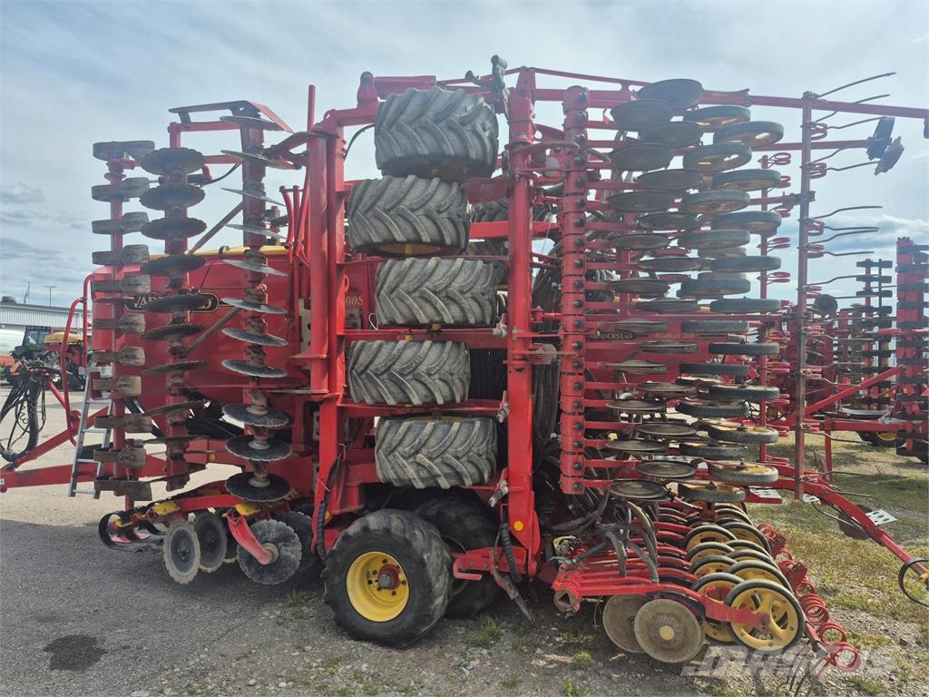 Väderstad SPIRIT 800 S مثاقيب