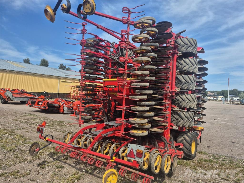 Väderstad SPIRIT 800 S مثاقيب