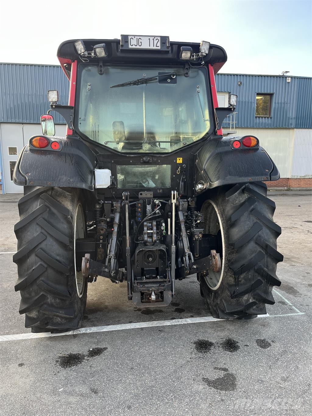 Valtra 121 HITECH + L +FL Tractors