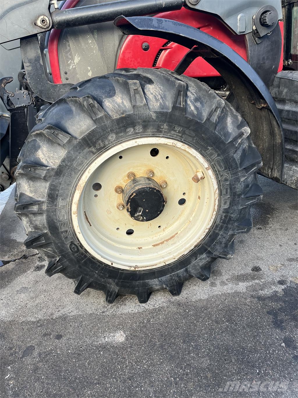 Valtra 121 HITECH + L +FL Tractors