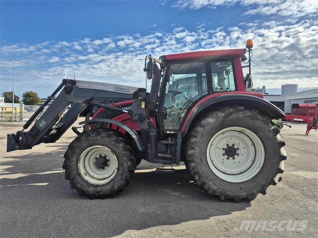 Valtra 142 DIRECT+L Tractors