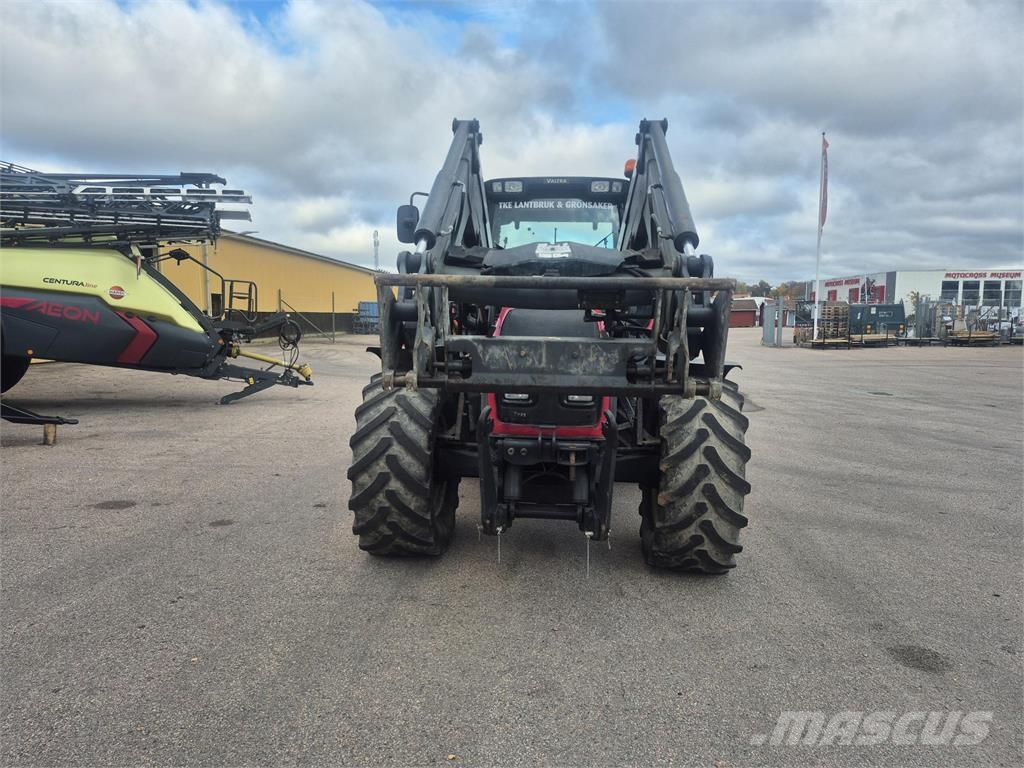 Valtra 151E HITECH Трактора