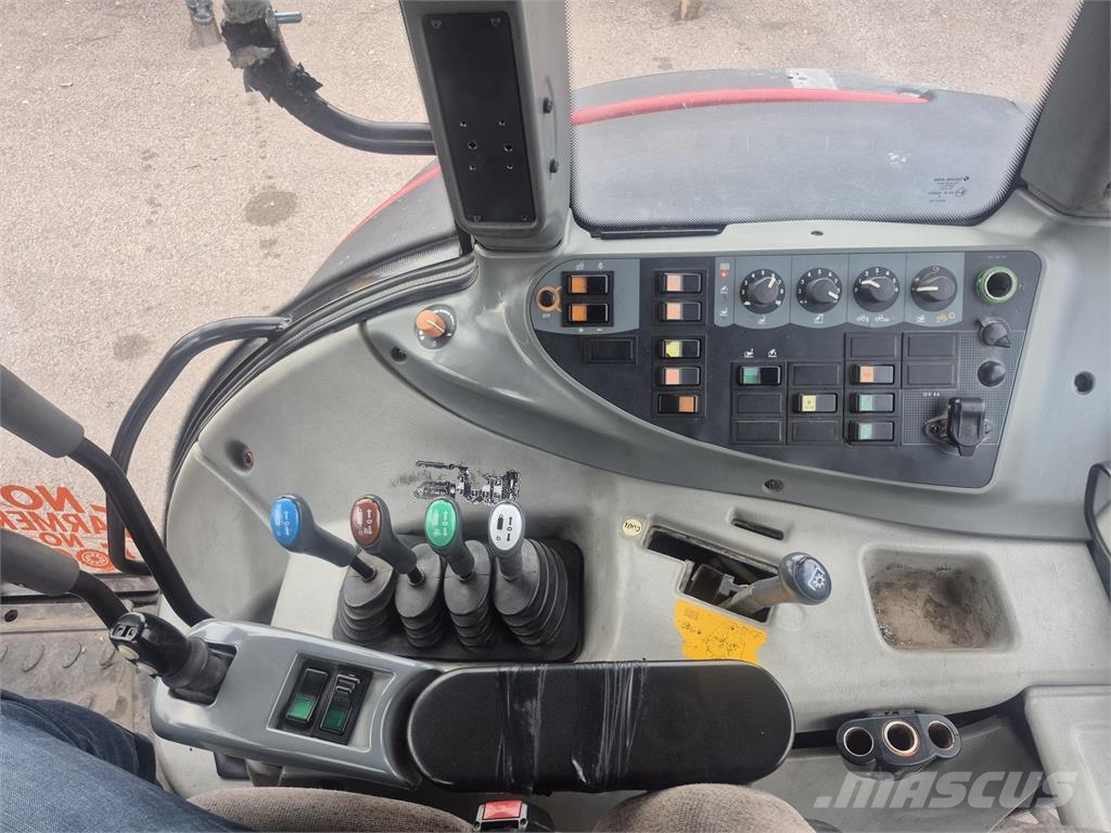Valtra 151E HITECH Трактора