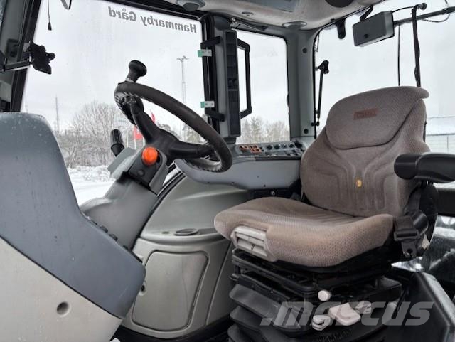 Valtra 213 VERSU SCR Tractores