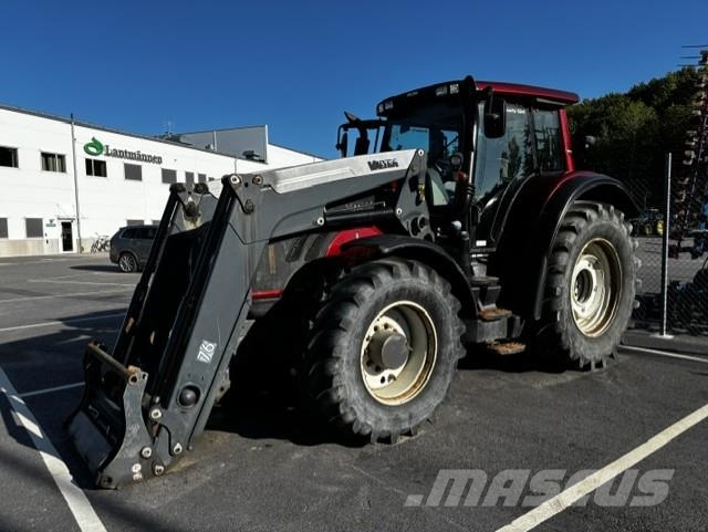 Valtra 213 VERSU SCR Tractores