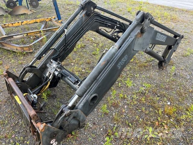 Valtra 960 FRONTLASTARE Prednji utovarivači i bageri