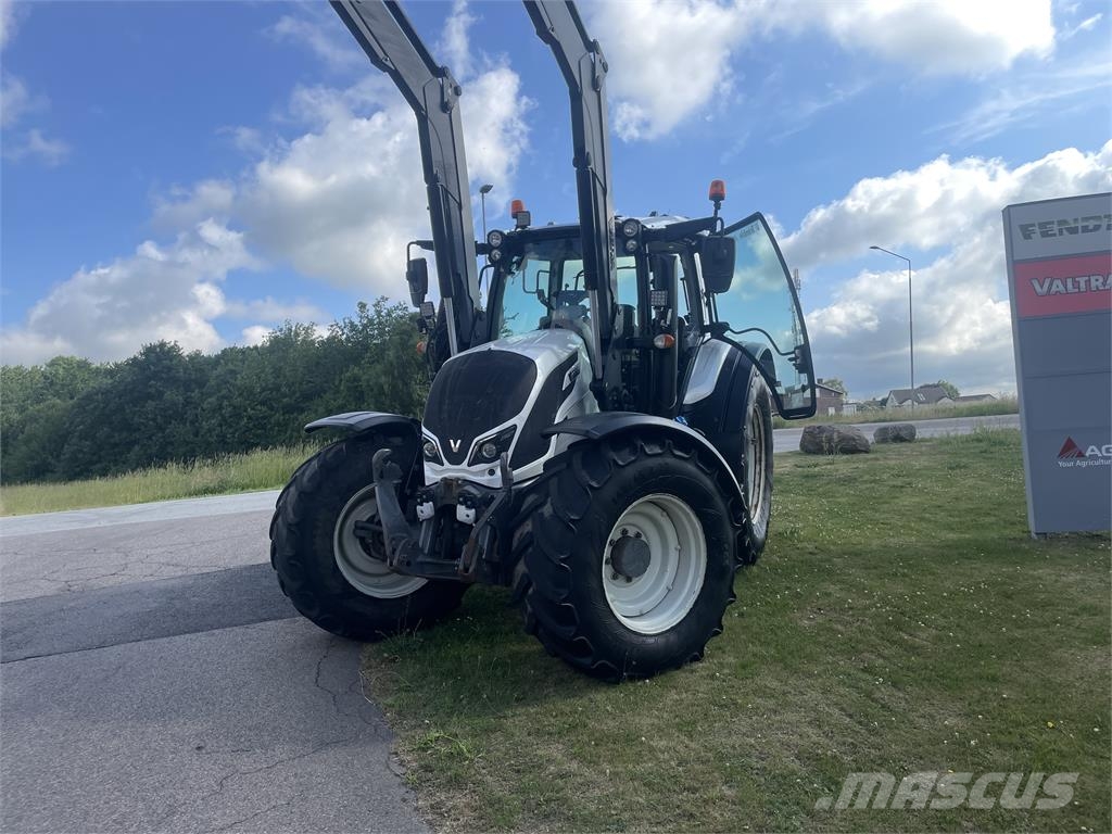 Valtra N174 DIRECT+L+F Traktorok