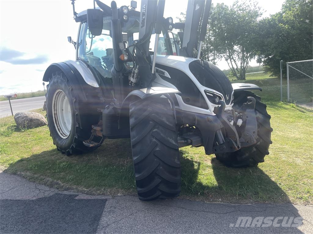 Valtra N174 DIRECT+L+F Traktorok