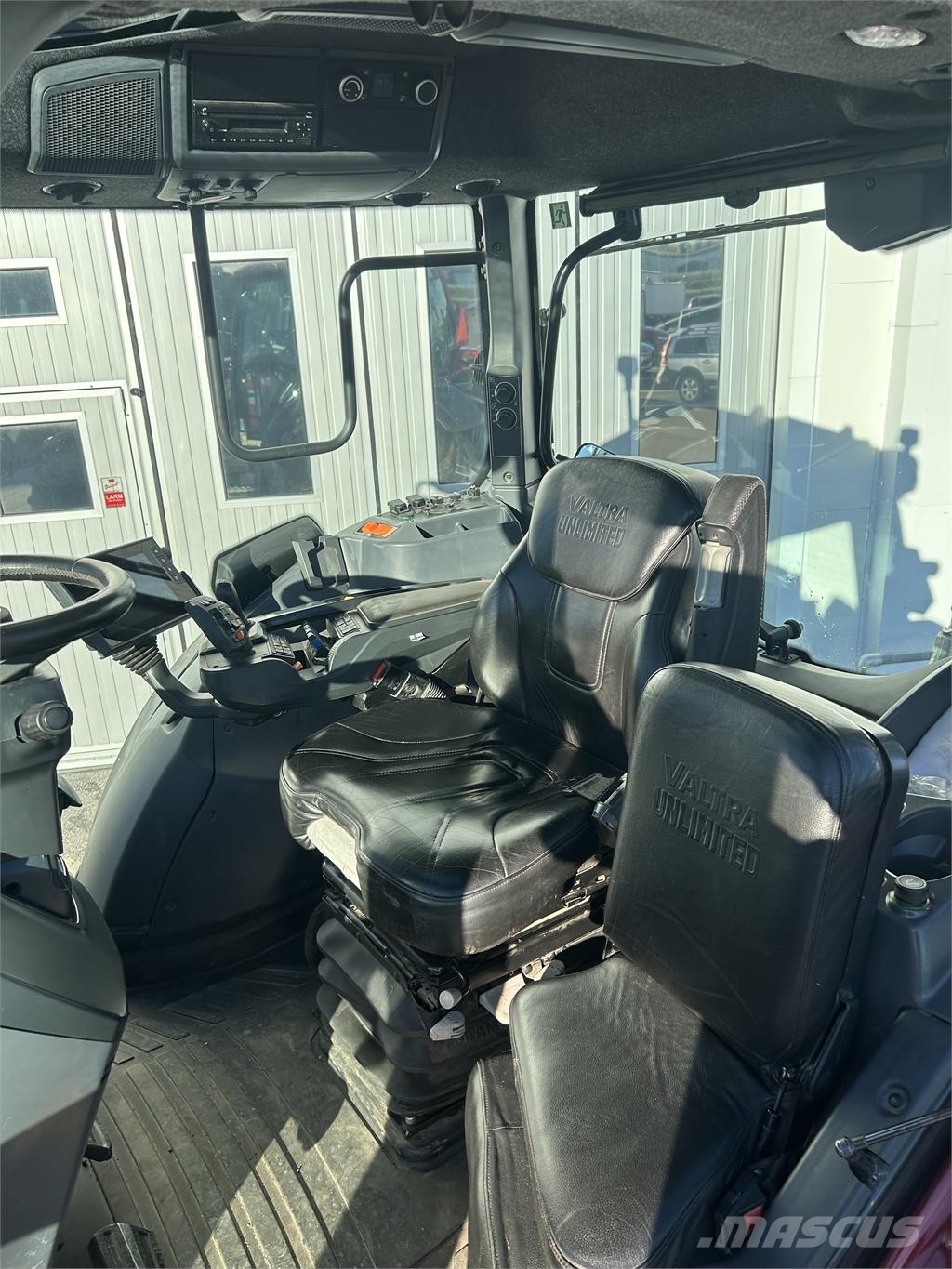 Valtra N175 DIRECT Трактори
