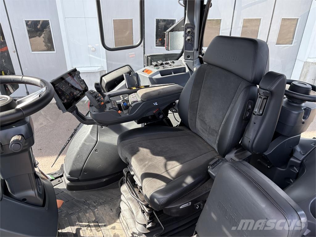 Valtra Q305+L+PTO+TWIN+F Tractors