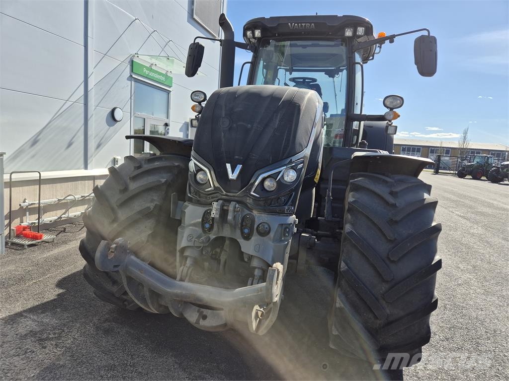 Valtra S324 SMARTTOUCH MR19 Tractores