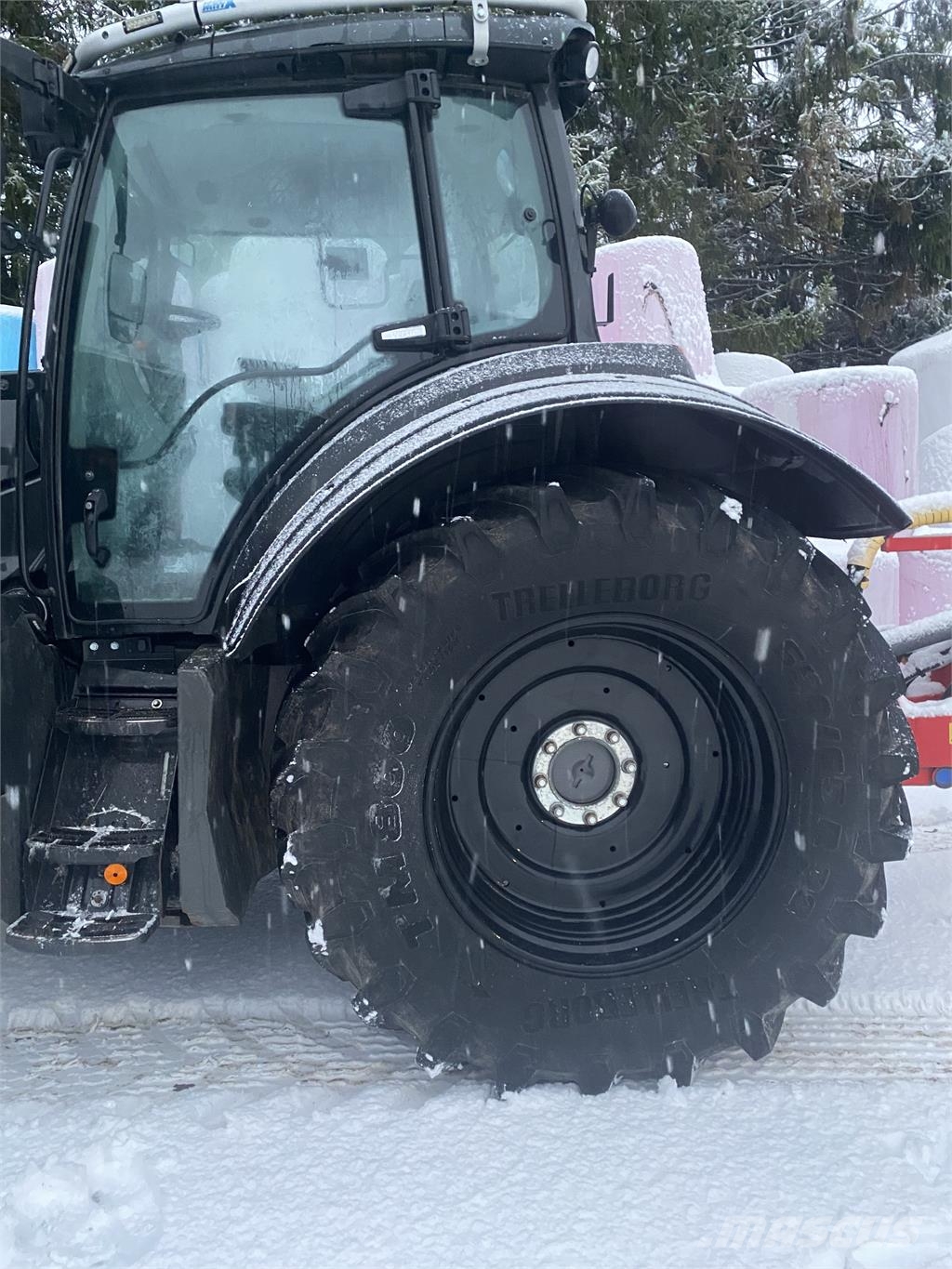 Valtra T174E VERSU 1B8 SMARTTOUCH+FL Tractores