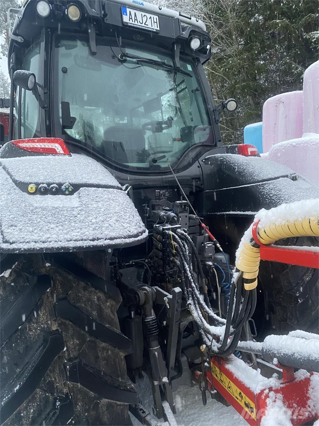 Valtra T174E VERSU 1B8 SMARTTOUCH+FL Tractores