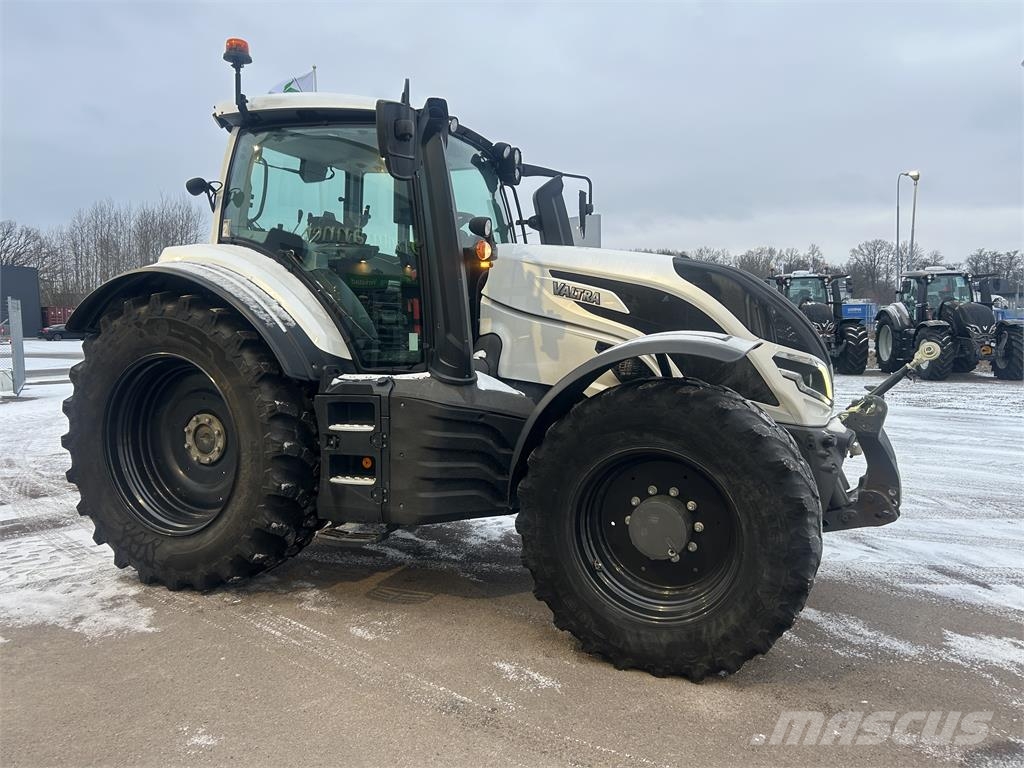 Valtra T175E ACTIVE+F Traktory
