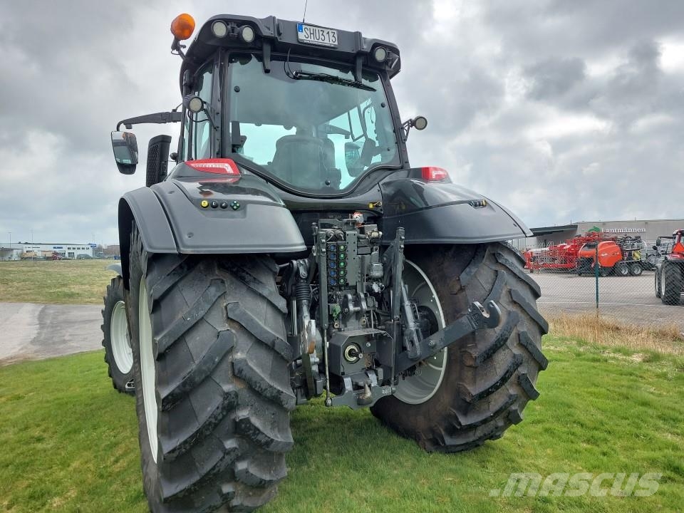 Valtra T194 DI SMART TOUCH Traktory