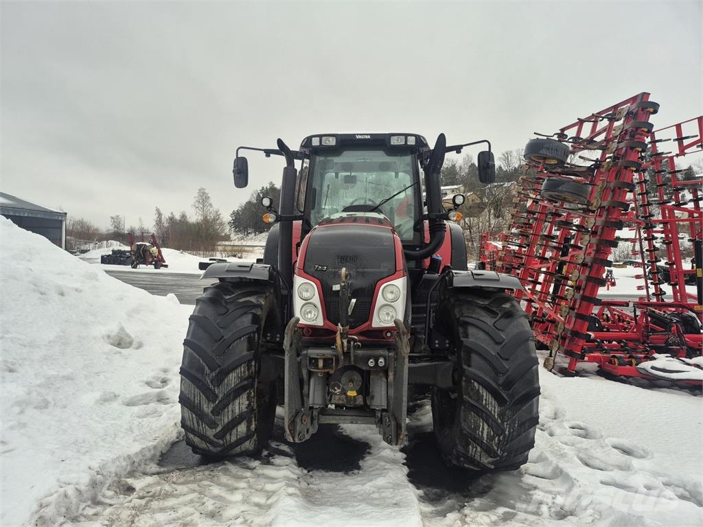 Valtra T203D FL SCR Tractoare