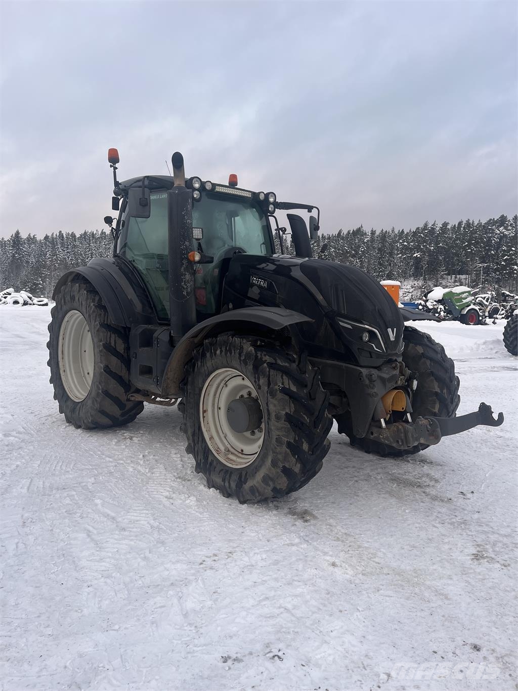 Valtra T234 VERSU Tractores