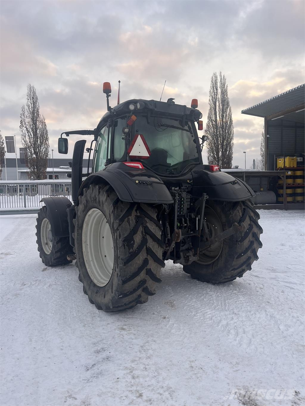 Valtra T234 VERSU Tractores