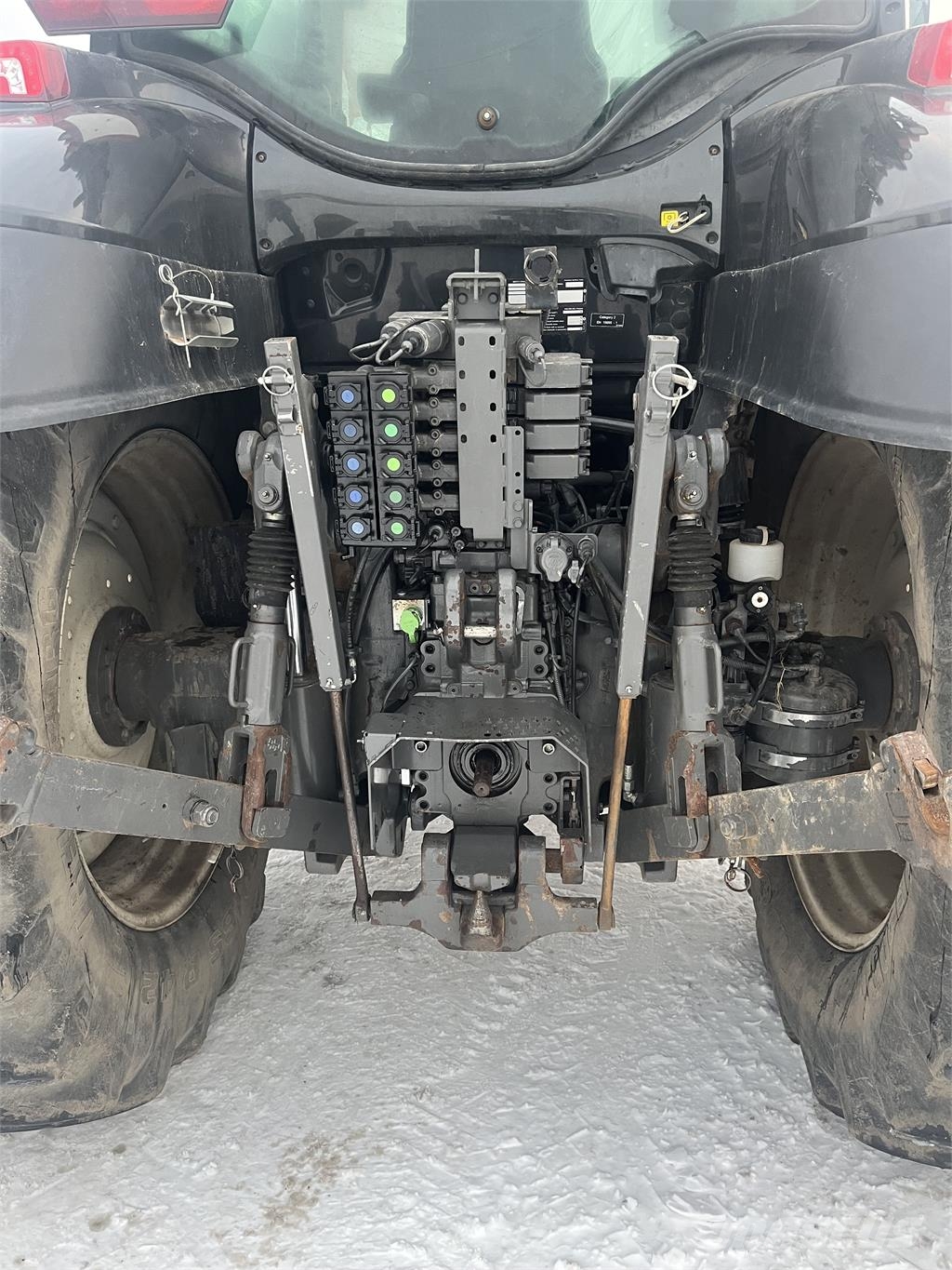 Valtra T234 VERSU Tractores