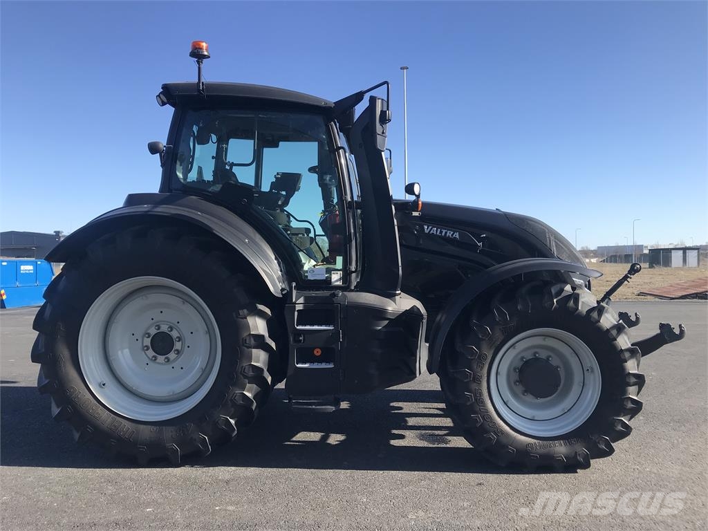 Valtra T235 DIRECT Traktoriai