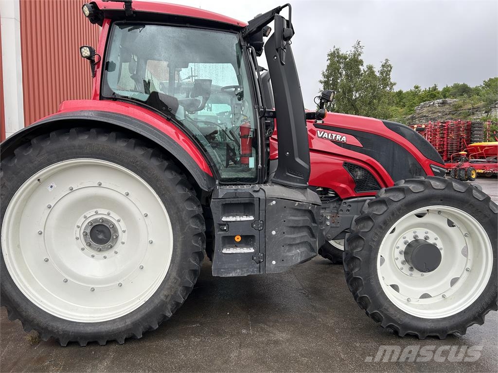 Valtra T254V Tractores