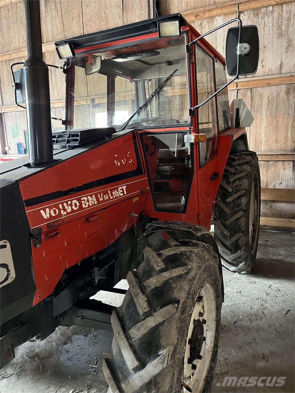 Valtra Valmet 605 الجرارات
