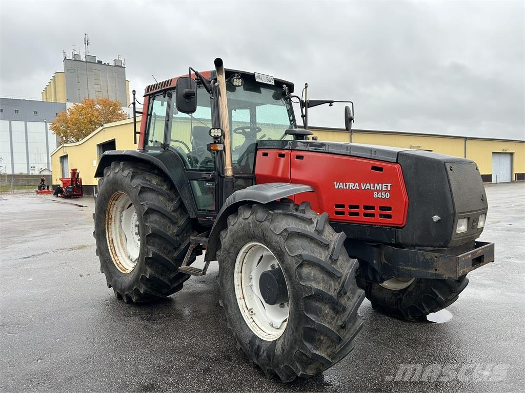 Valtra Valmet 8450 Traktori