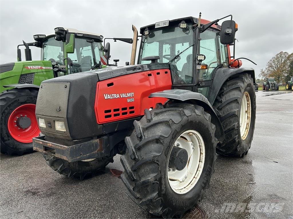 Valtra Valmet 8450 Traktori