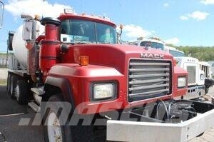 Mack RD690S Egyéb