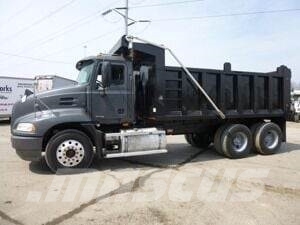 Mack Vision 傾卸式卡車