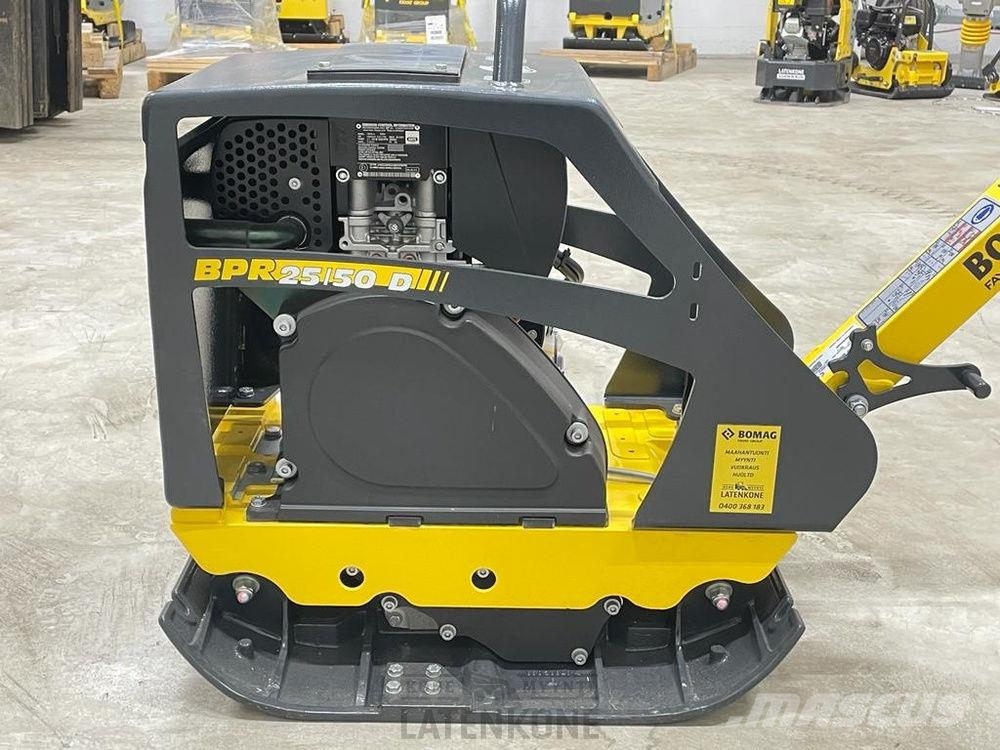 Bomag BPR25/50D tärylätkä. Vibro plošče