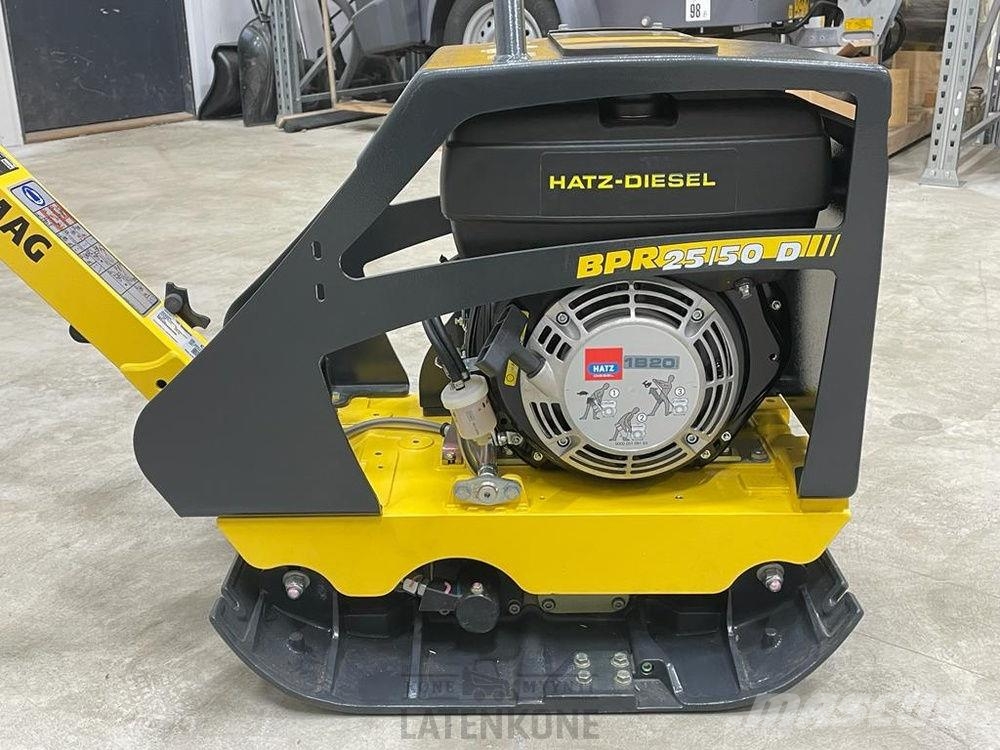 Bomag BPR25/50D tärylätkä. Vibro plošče