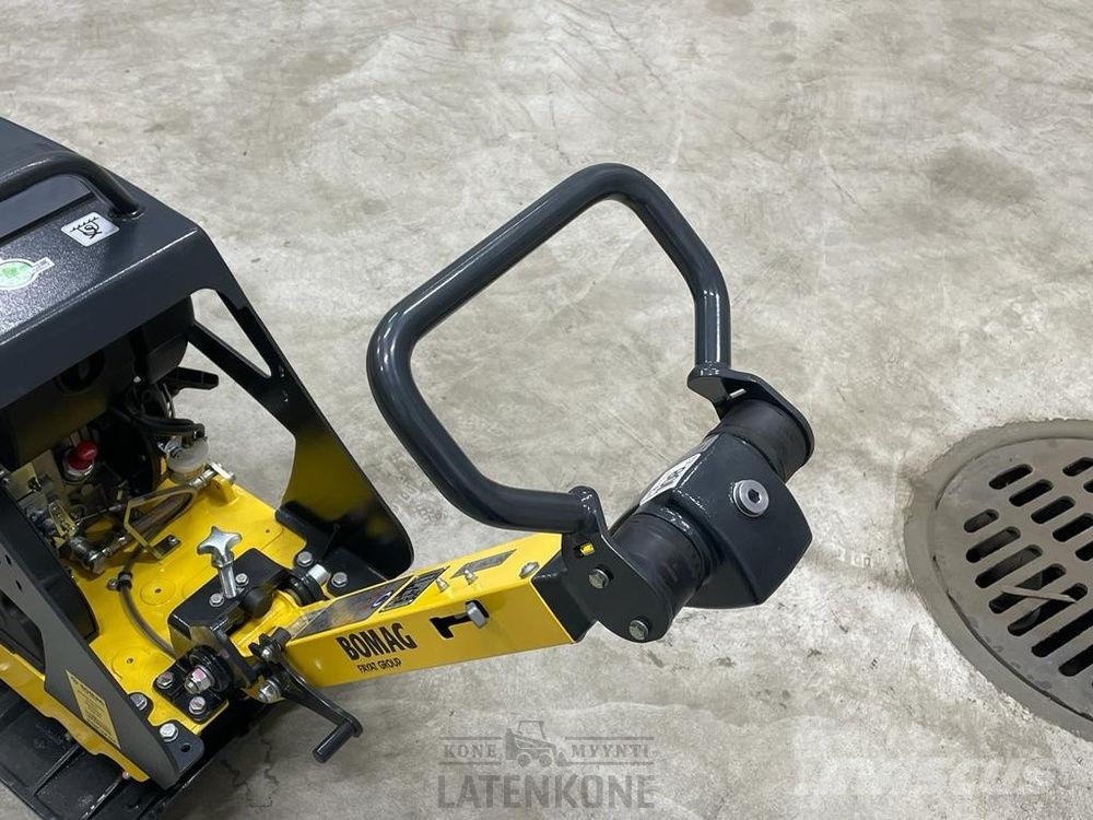 Bomag BPR25/50D tärylätkä. Vibro plošče