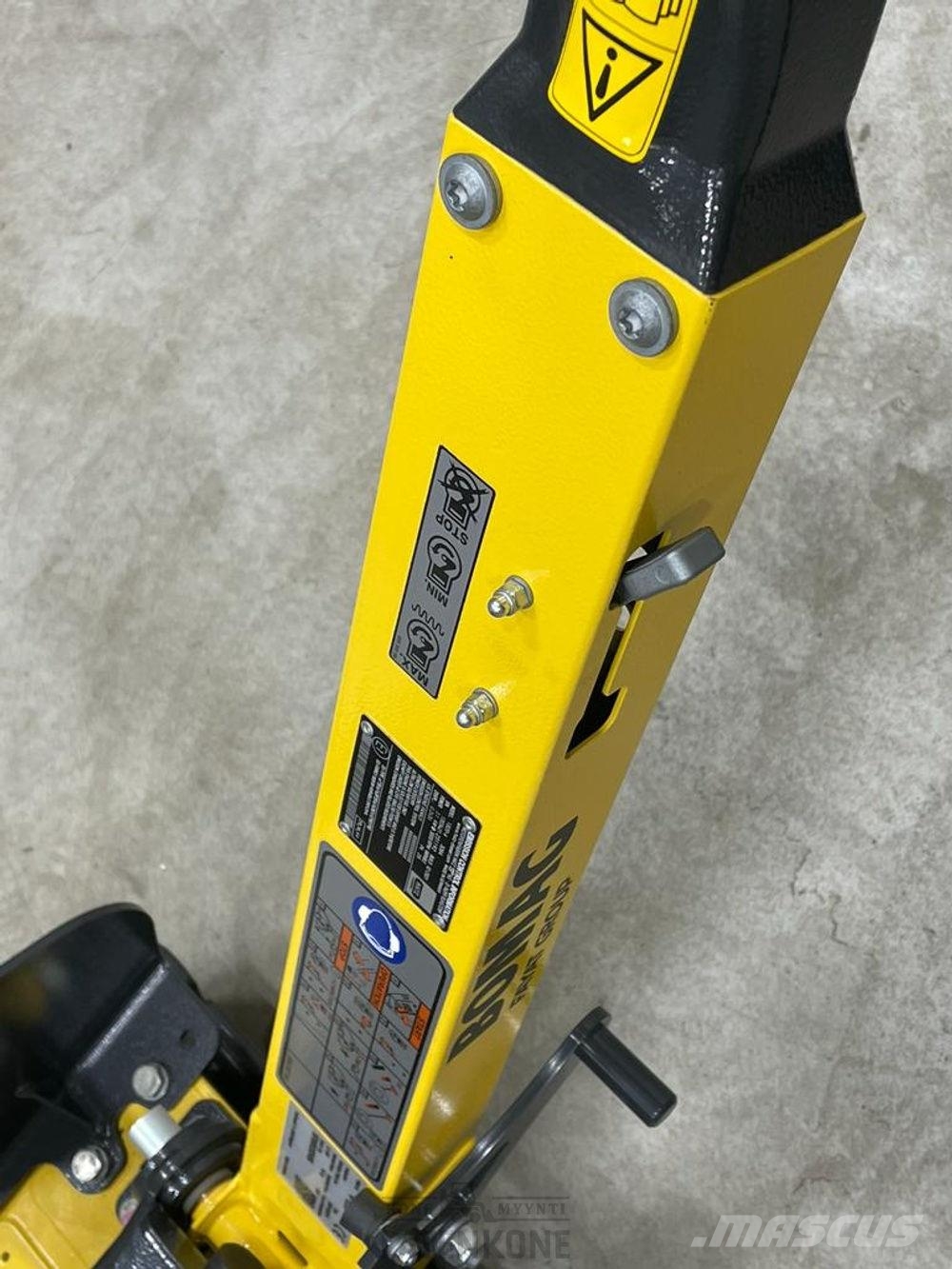 Bomag BPR25/50D tärylätkä. Vibro plošče