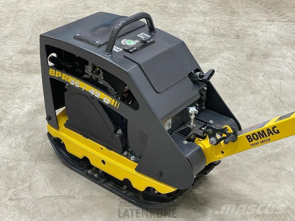 Bomag BPR35/42D tärylätkä renkailla Vibrationsgeräte