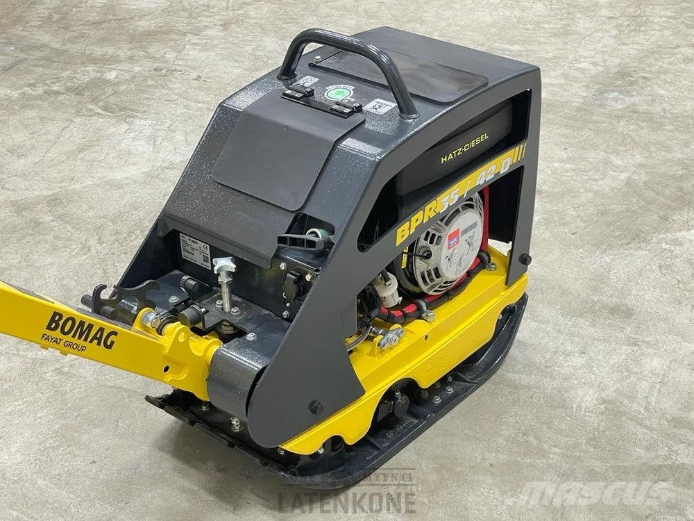 Bomag BPR35/42D tärylätkä renkailla Vibrationsgeräte