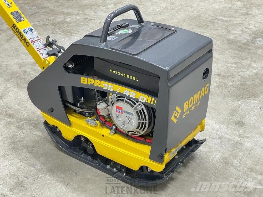 Bomag BPR35/42D tärylätkä renkailla Vibrationsgeräte