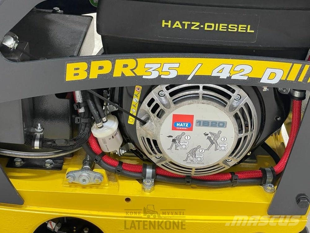 Bomag BPR35/42D tärylätkä renkailla Vibrationsgeräte