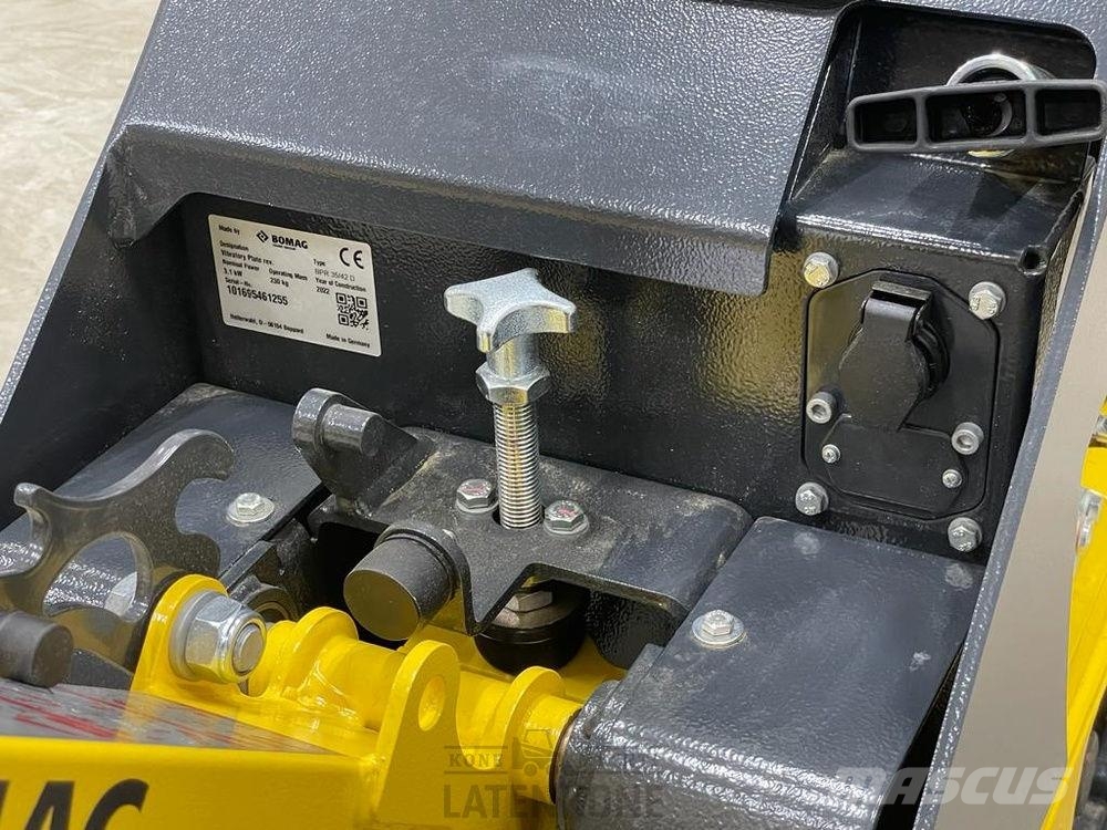 Bomag BPR35/42D tärylätkä renkailla Vibrationsgeräte
