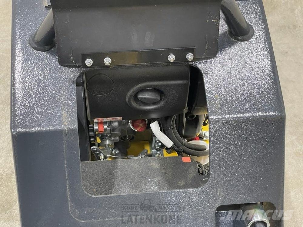 Bomag BPR35/42D tärylätkä renkailla Vibrationsgeräte
