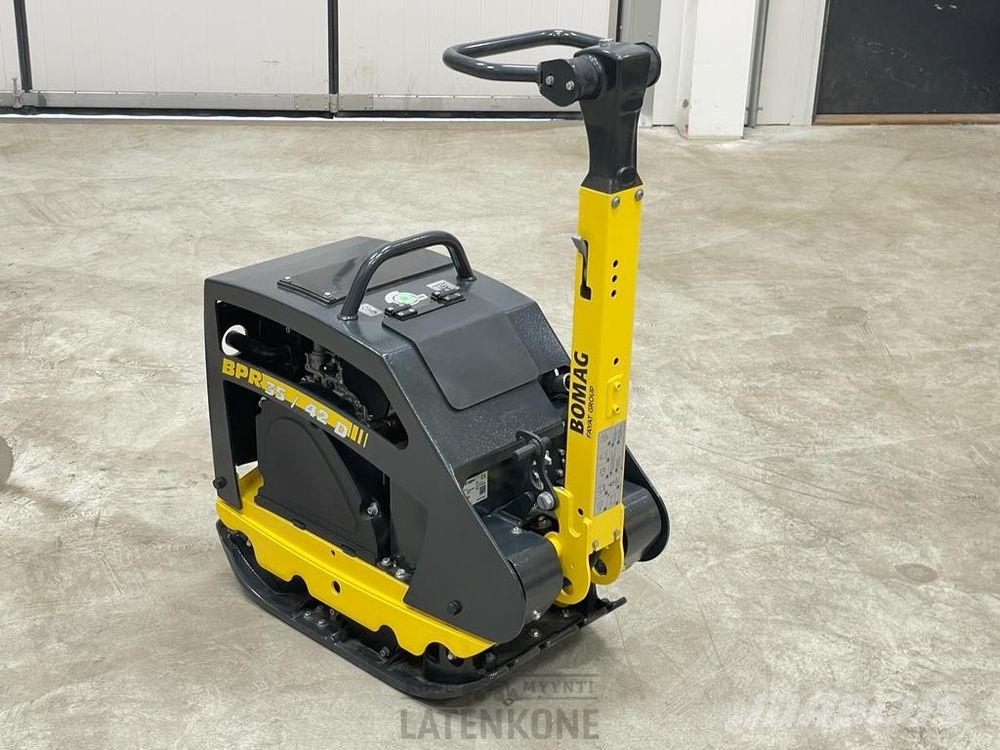 Bomag BPR35/42D tärylätkä renkailla Vibrationsgeräte