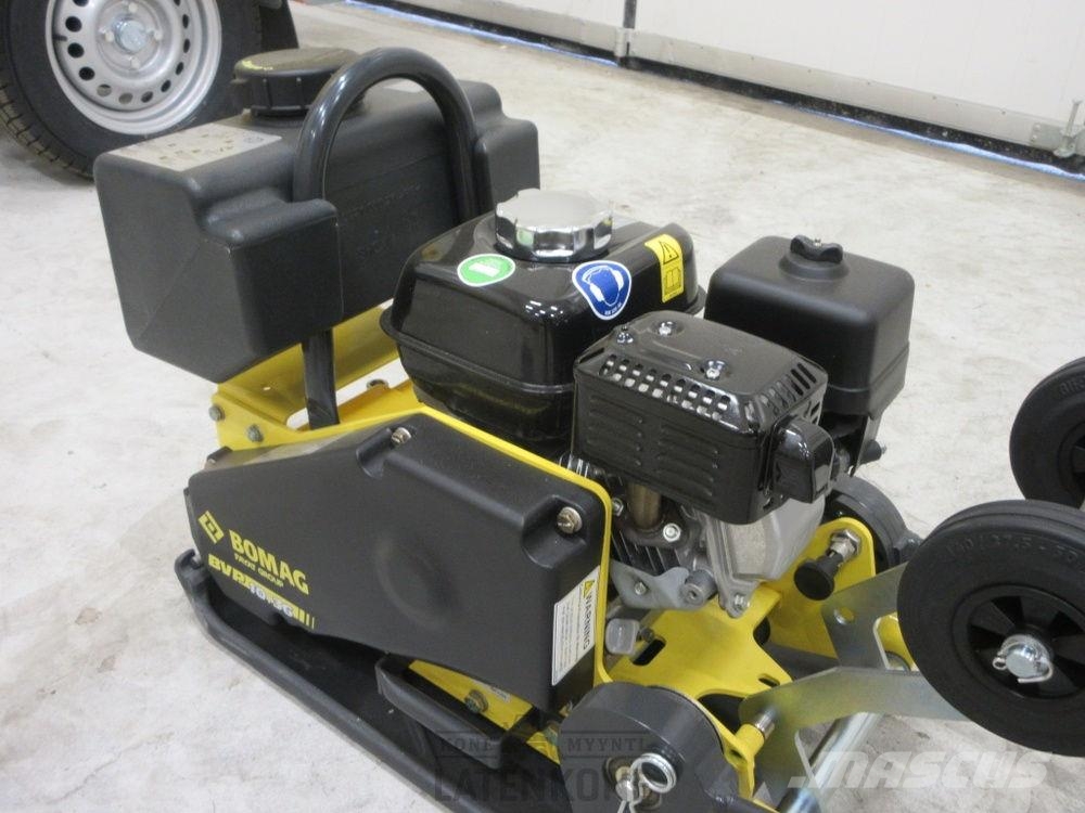 Bomag BVP10/36 tärylätkä vesityksellä ja renkailla Vibrationsgeräte